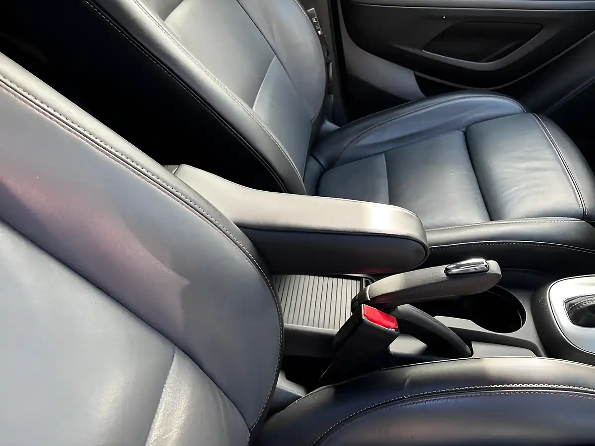 Used 2015 Vauxhall Mokka Se Blue - Interior and Exterior details 16