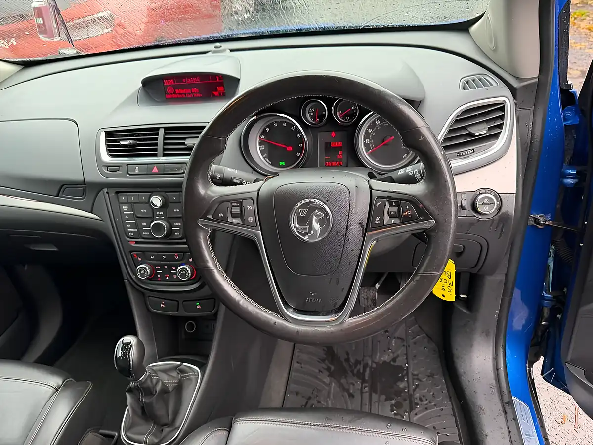 Used 2015 Vauxhall Mokka Se Blue - Interior and Exterior details 11