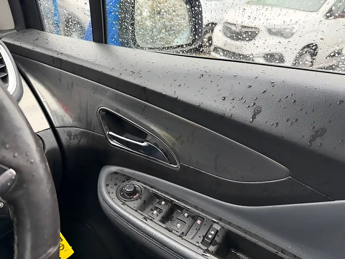 Used 2015 Vauxhall Mokka Se Blue - Interior and Exterior details 14