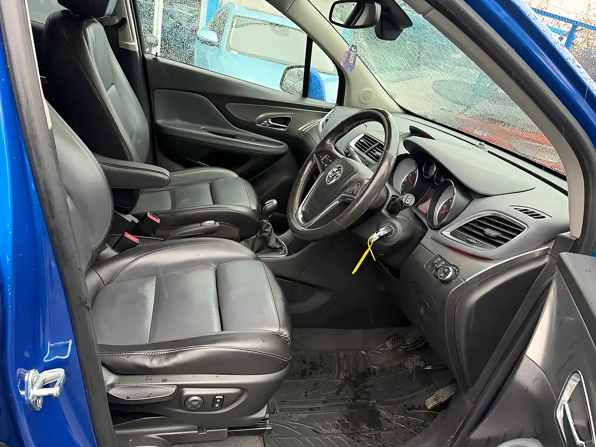 Used 2015 Vauxhall Mokka Se Blue - Interior and Exterior details 9