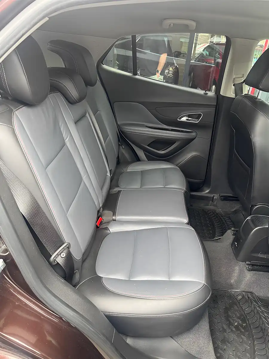 Used 2015 Vauxhall Mokka Se Brown - Interior and Exterior details 9