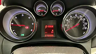 Used 2015 Vauxhall Mokka Se Grey - Interior and Exterior details 12