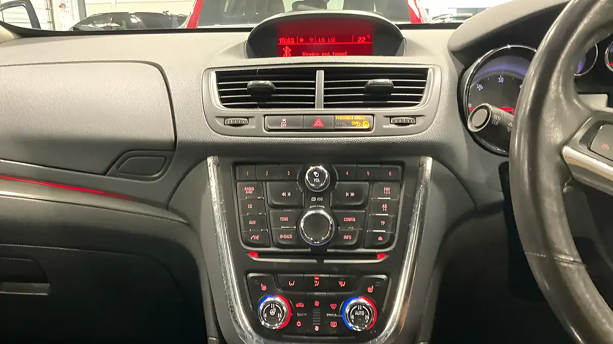 Used 2015 Vauxhall Mokka Se Grey - Interior and Exterior details 13