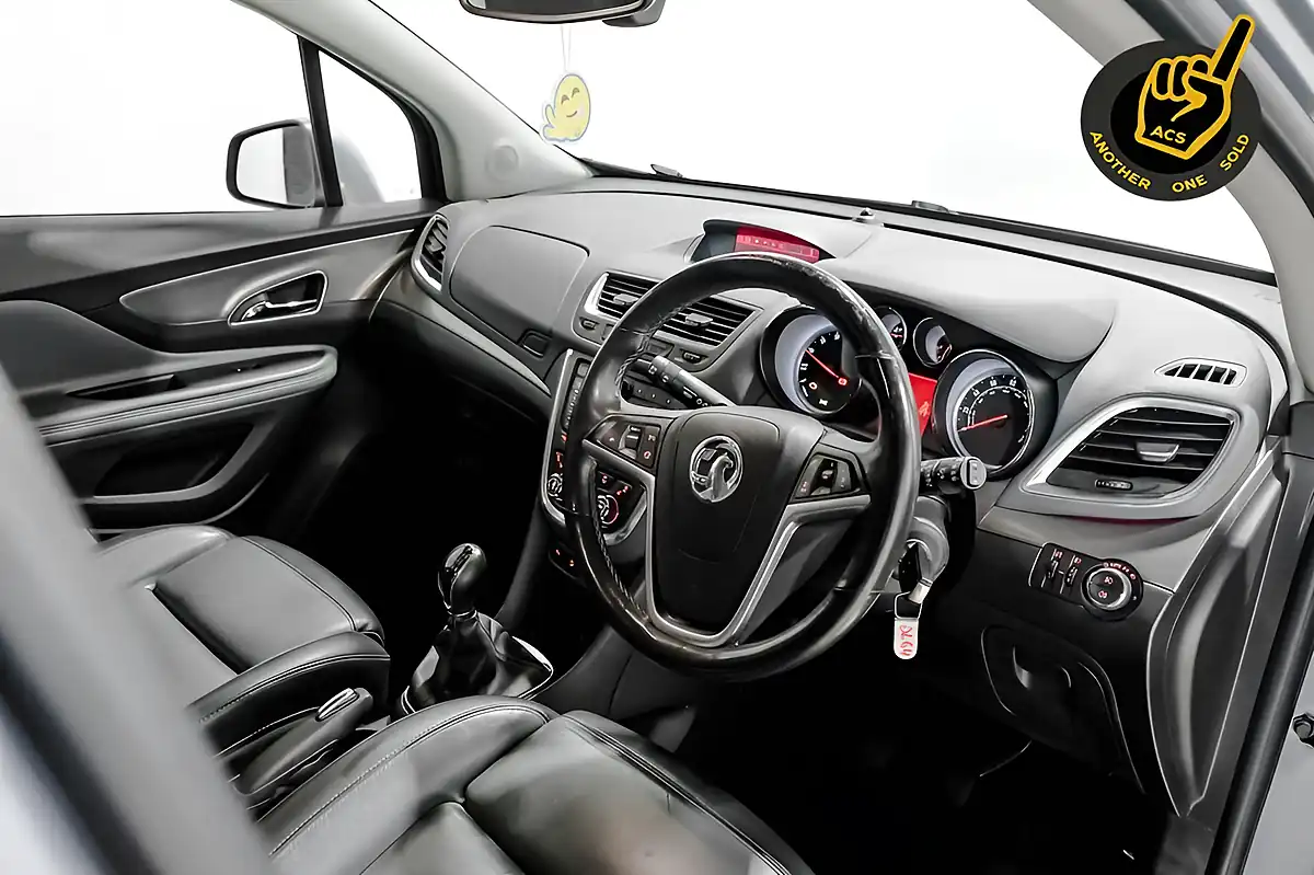 Used 2015 Vauxhall Mokka Se Grey - Interior and Exterior details 3