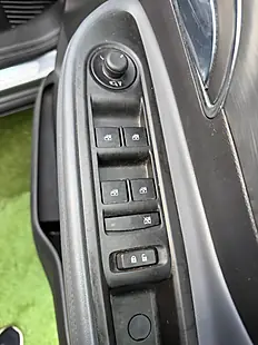Used 2015 Vauxhall Mokka Se Grey - Interior and Exterior details 18