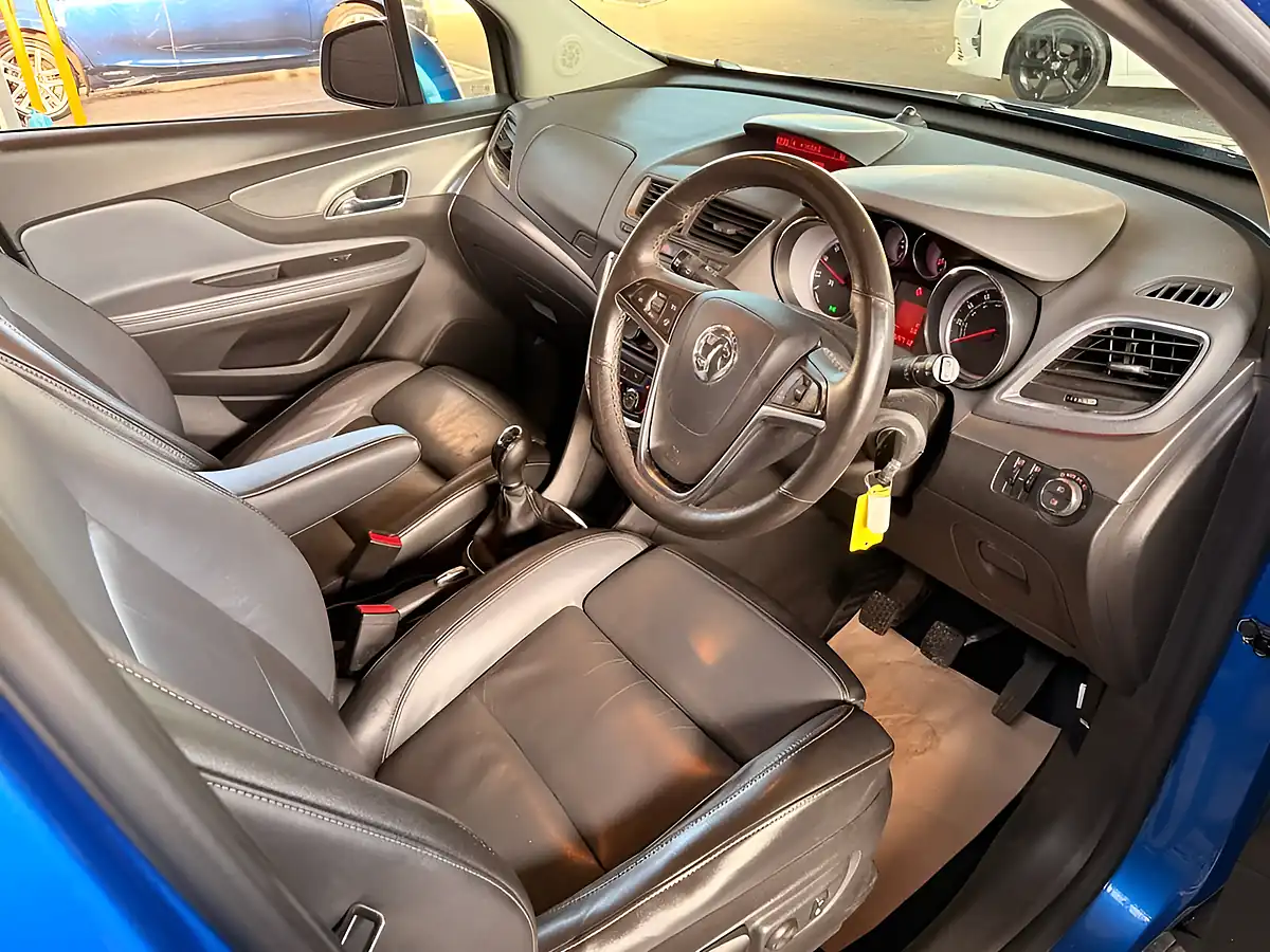 Used 2015 Vauxhall Mokka Se Metallic Blue - Interior and Exterior details 3