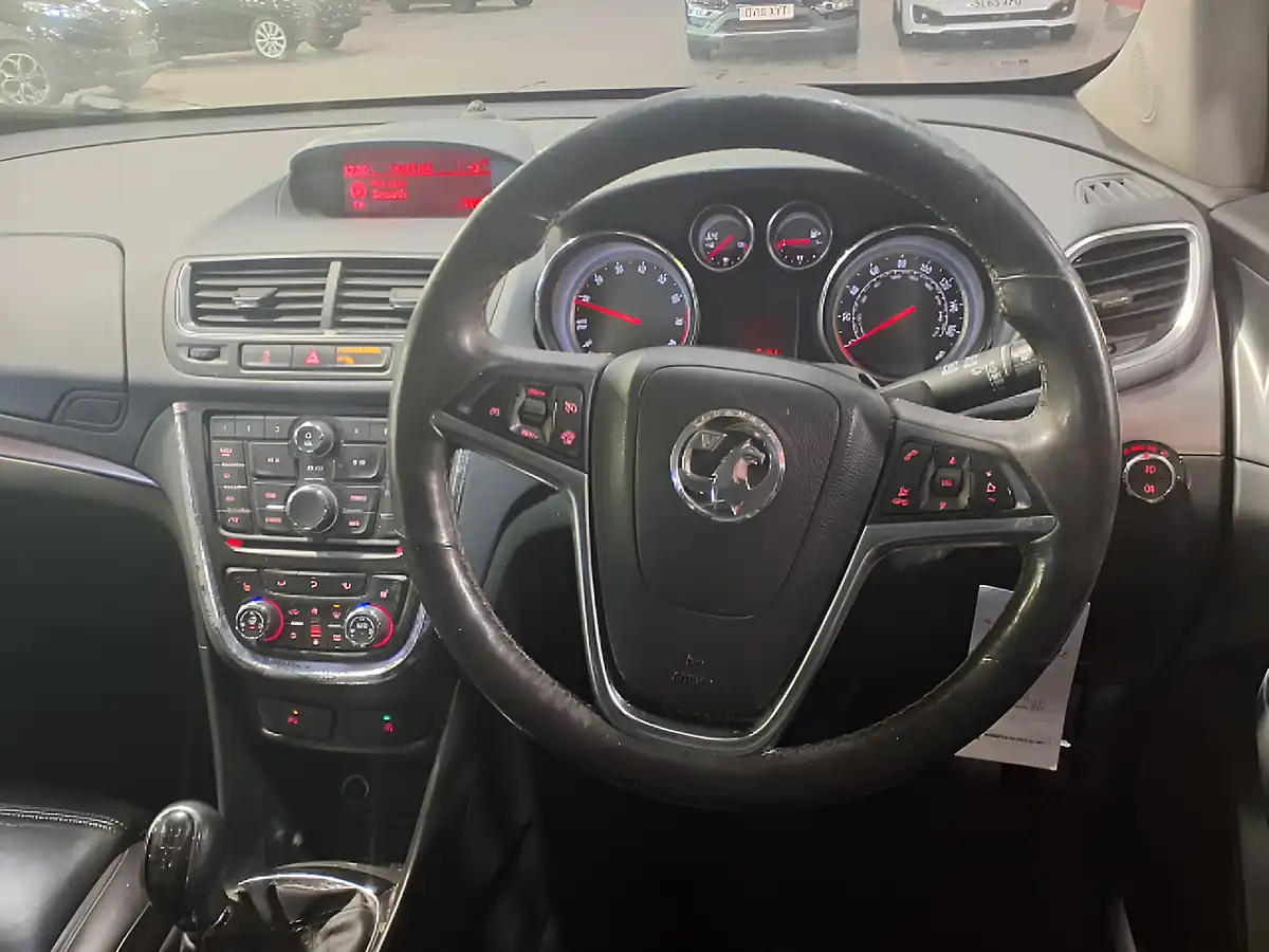 Used 2015 Vauxhall Mokka Se Red - Interior and Exterior details 12