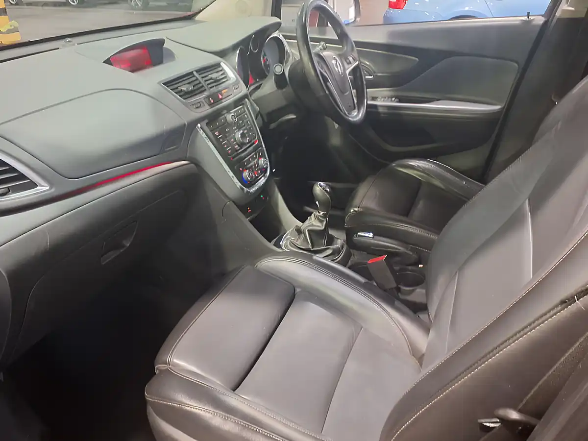 Used 2015 Vauxhall Mokka Se Red - Interior and Exterior details 15