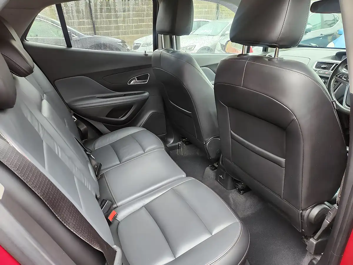 Used 2015 Vauxhall Mokka Se Red - Interior and Exterior details 11