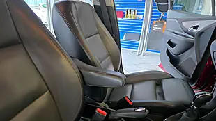 Used 2015 Vauxhall Mokka Se Red - Interior and Exterior details 10