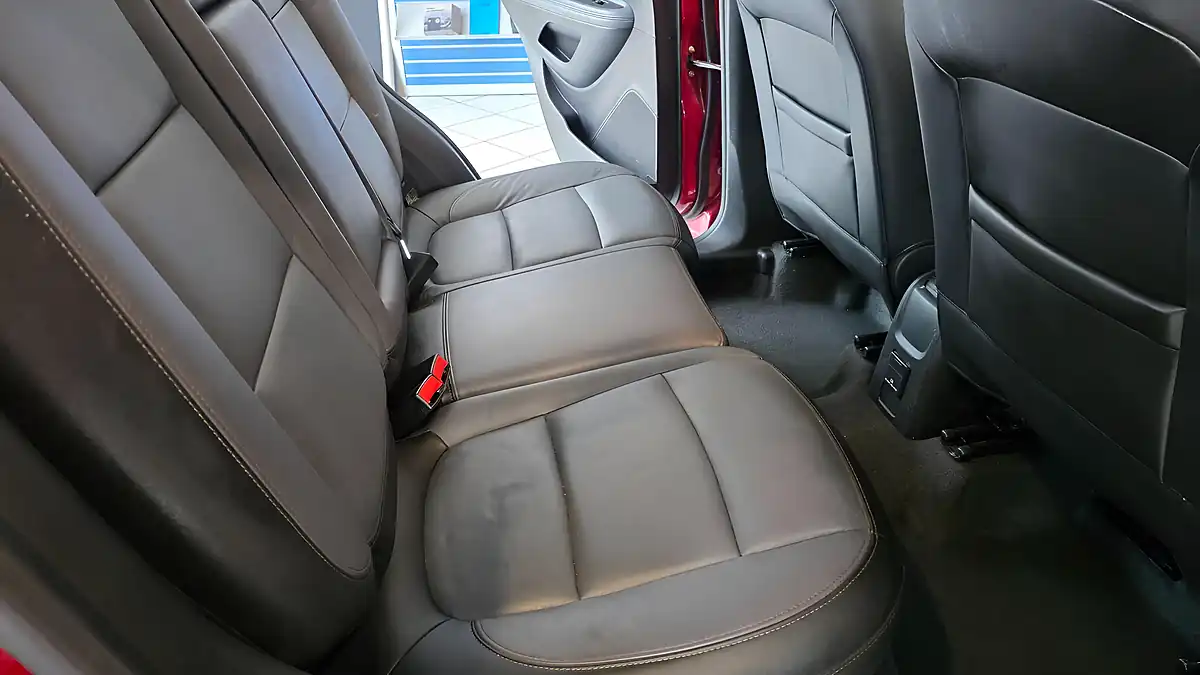 Used 2015 Vauxhall Mokka Se Red - Interior and Exterior details 12