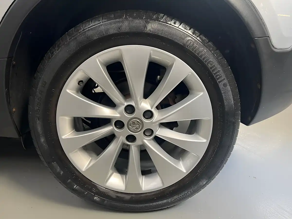 Used 2015 Vauxhall Mokka Se Silver - Interior and Exterior details 13