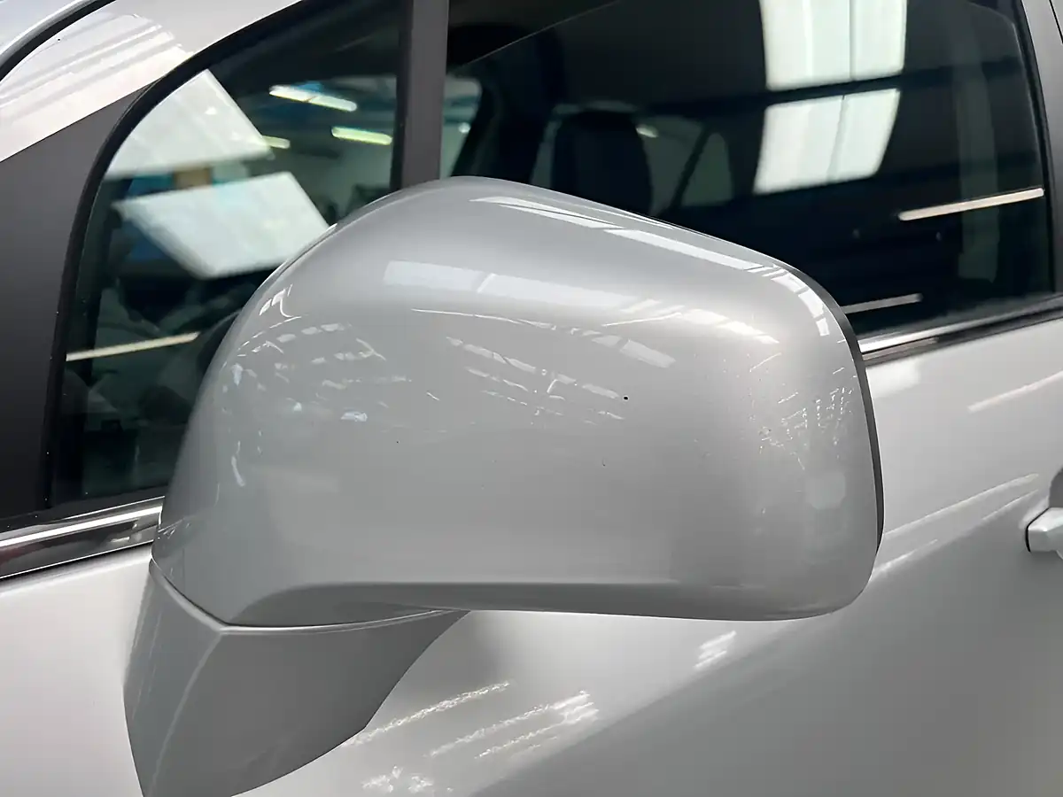 Used 2015 Vauxhall Mokka Se Silver - Interior and Exterior details 15