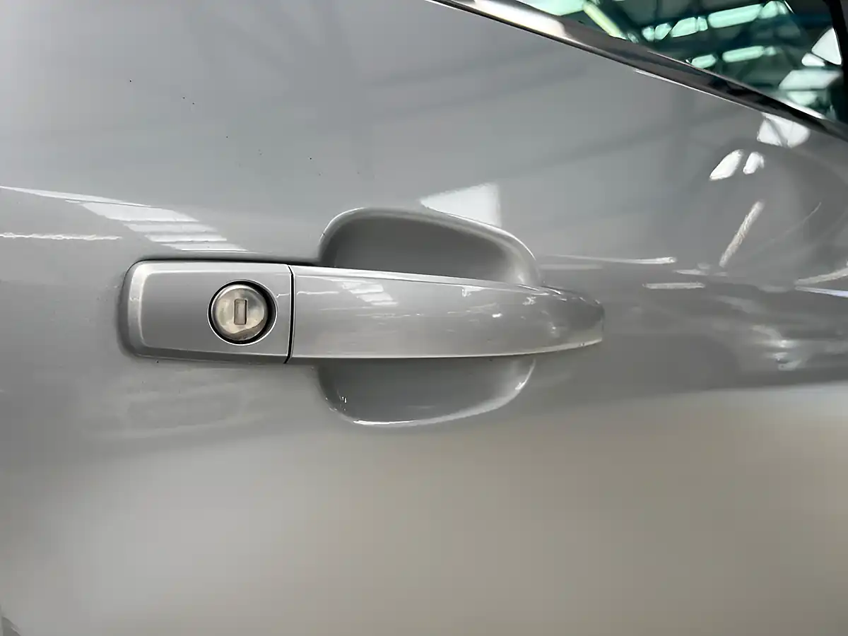 Used 2015 Vauxhall Mokka Se Silver - Interior and Exterior details 18