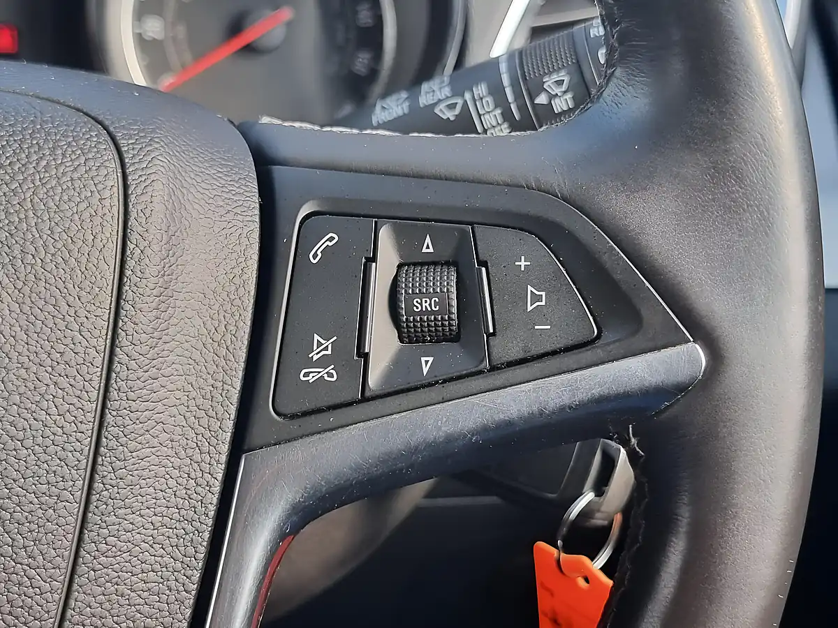 Used 2015 Vauxhall Mokka Se Silver - Interior and Exterior details 14