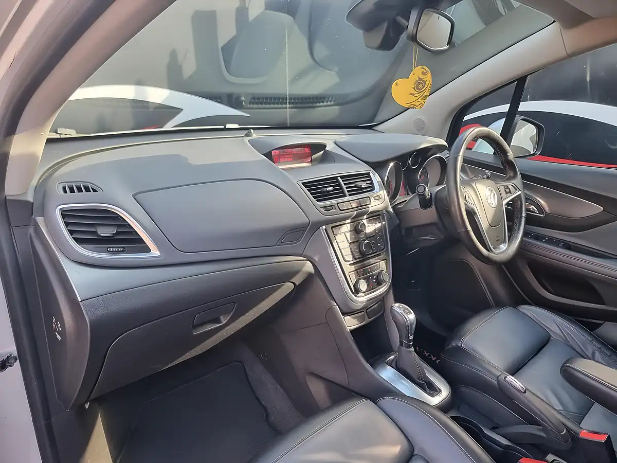 Used 2015 Vauxhall Mokka Se Silver - Interior and Exterior details 17