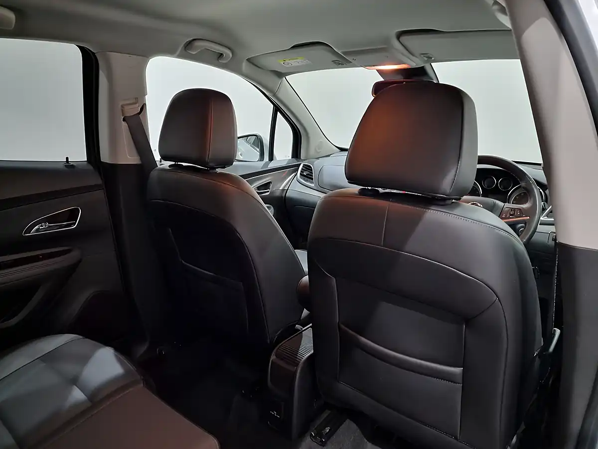 Used 2015 Vauxhall Mokka Se Silver - Interior and Exterior details 15