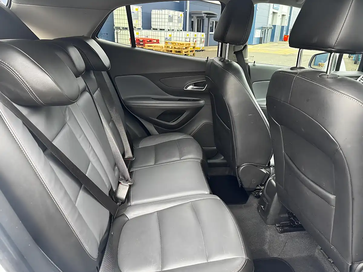 Used 2015 Vauxhall Mokka Se White - Interior and Exterior details 11