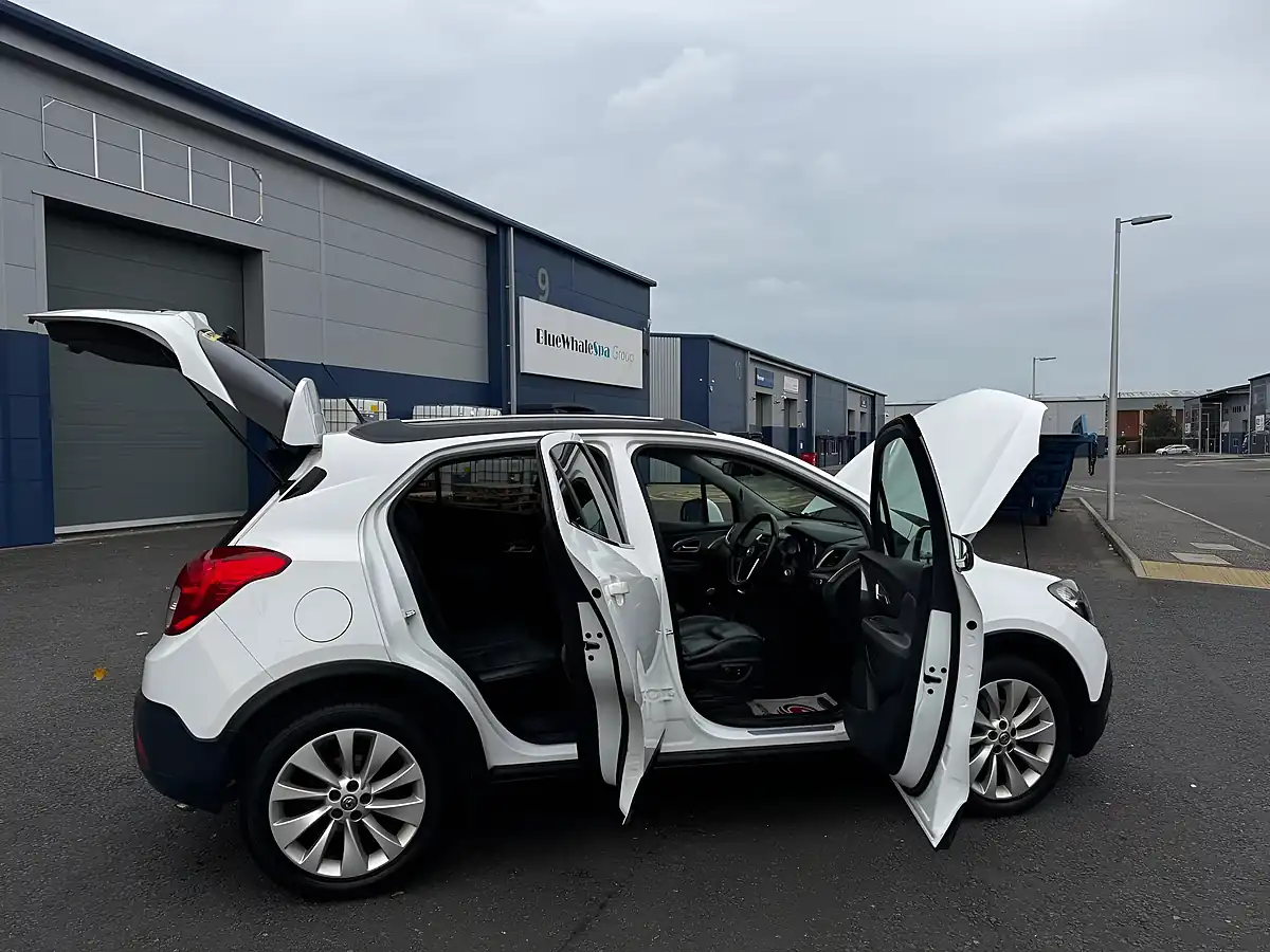 Used 2015 Vauxhall Mokka Se White - Interior and Exterior details 16