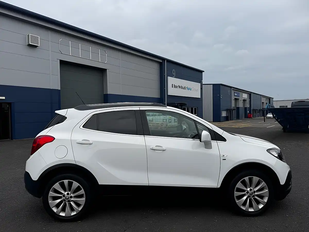 Used 2015 Vauxhall Mokka Se White - Interior and Exterior details 6