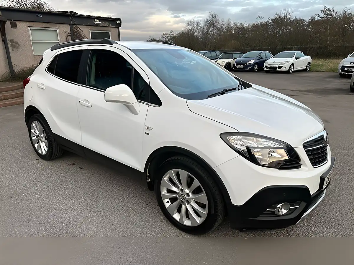 Used 2015 Vauxhall Mokka Se White - Interior and Exterior details 8