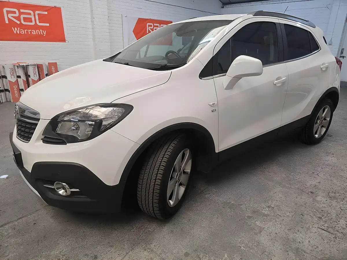 Used 2015 Vauxhall Mokka Se White - Interior and Exterior details 11