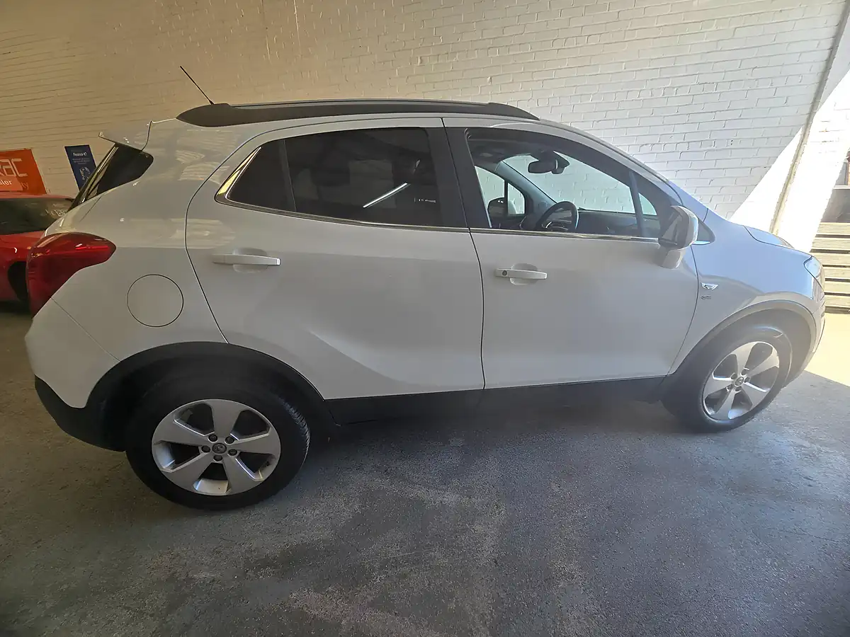 Used 2015 Vauxhall Mokka Se White - Interior and Exterior details 2