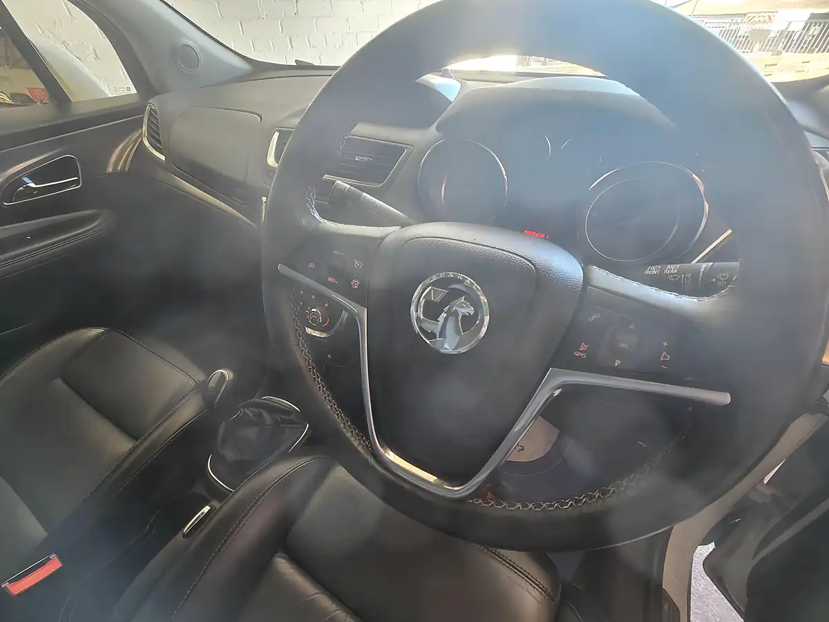 Used 2015 Vauxhall Mokka Se White - Interior and Exterior details 3