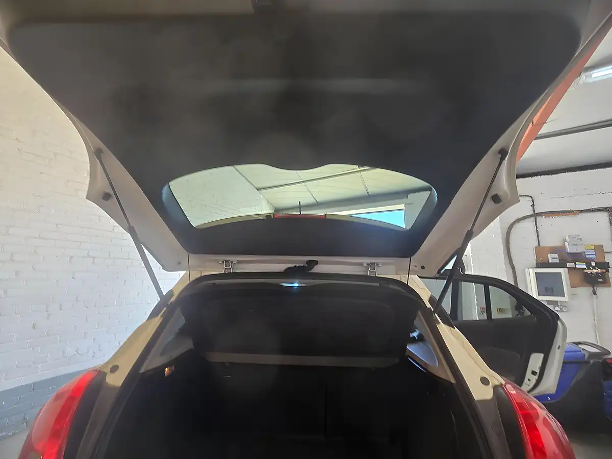 Used 2015 Vauxhall Mokka Se White - Interior and Exterior details 4