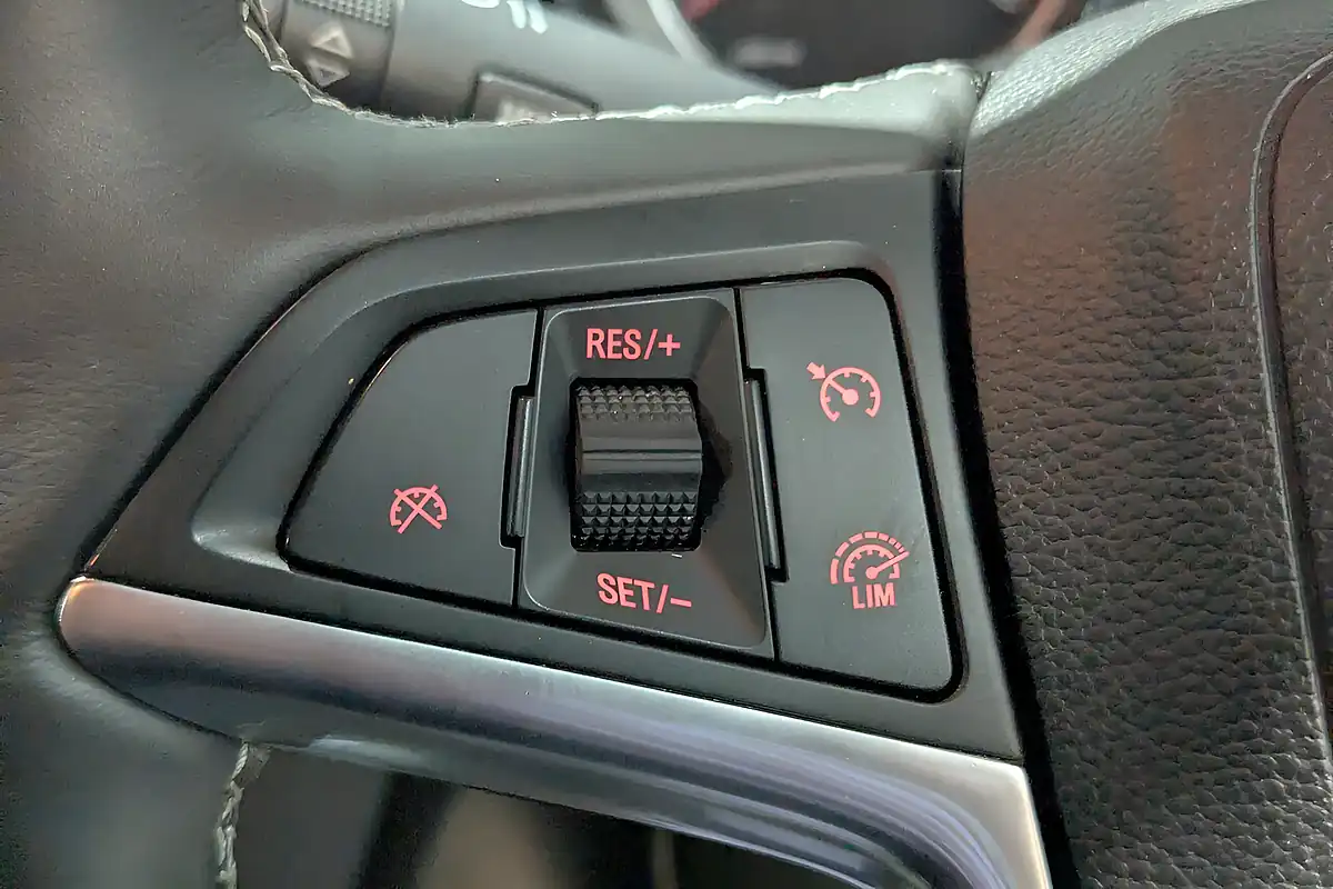 Used 2015 Vauxhall Mokka Se White - Interior and Exterior details 11