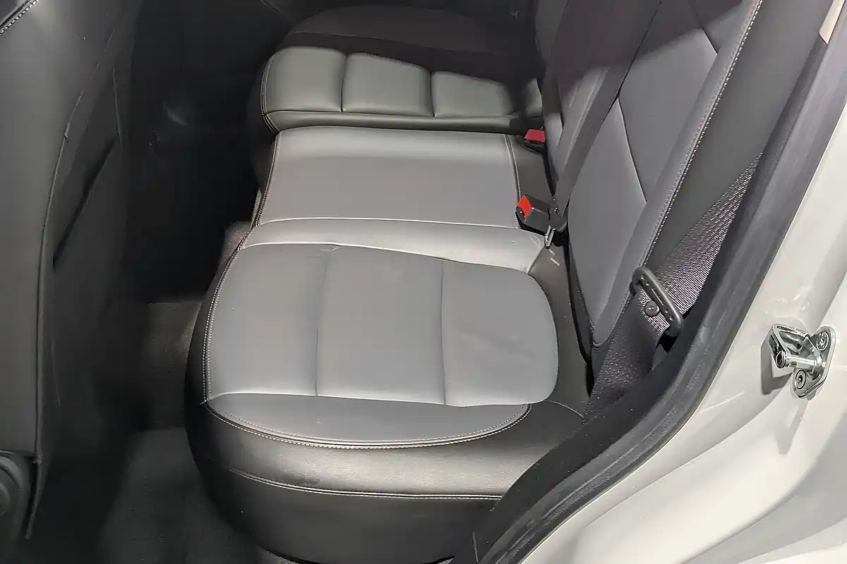 Used 2015 Vauxhall Mokka Se White - Interior and Exterior details 18