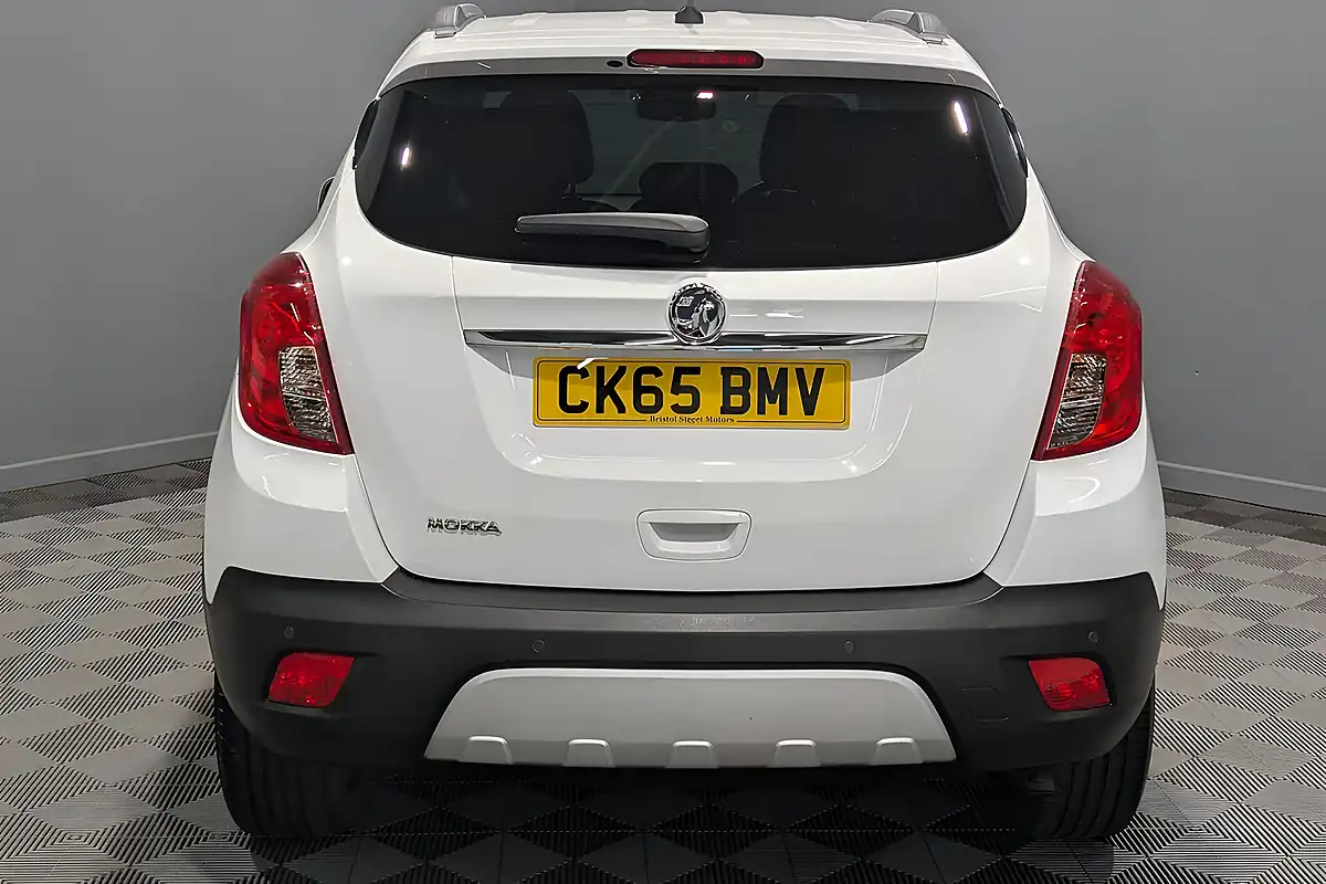 Used 2015 Vauxhall Mokka Se White - Interior and Exterior details 8