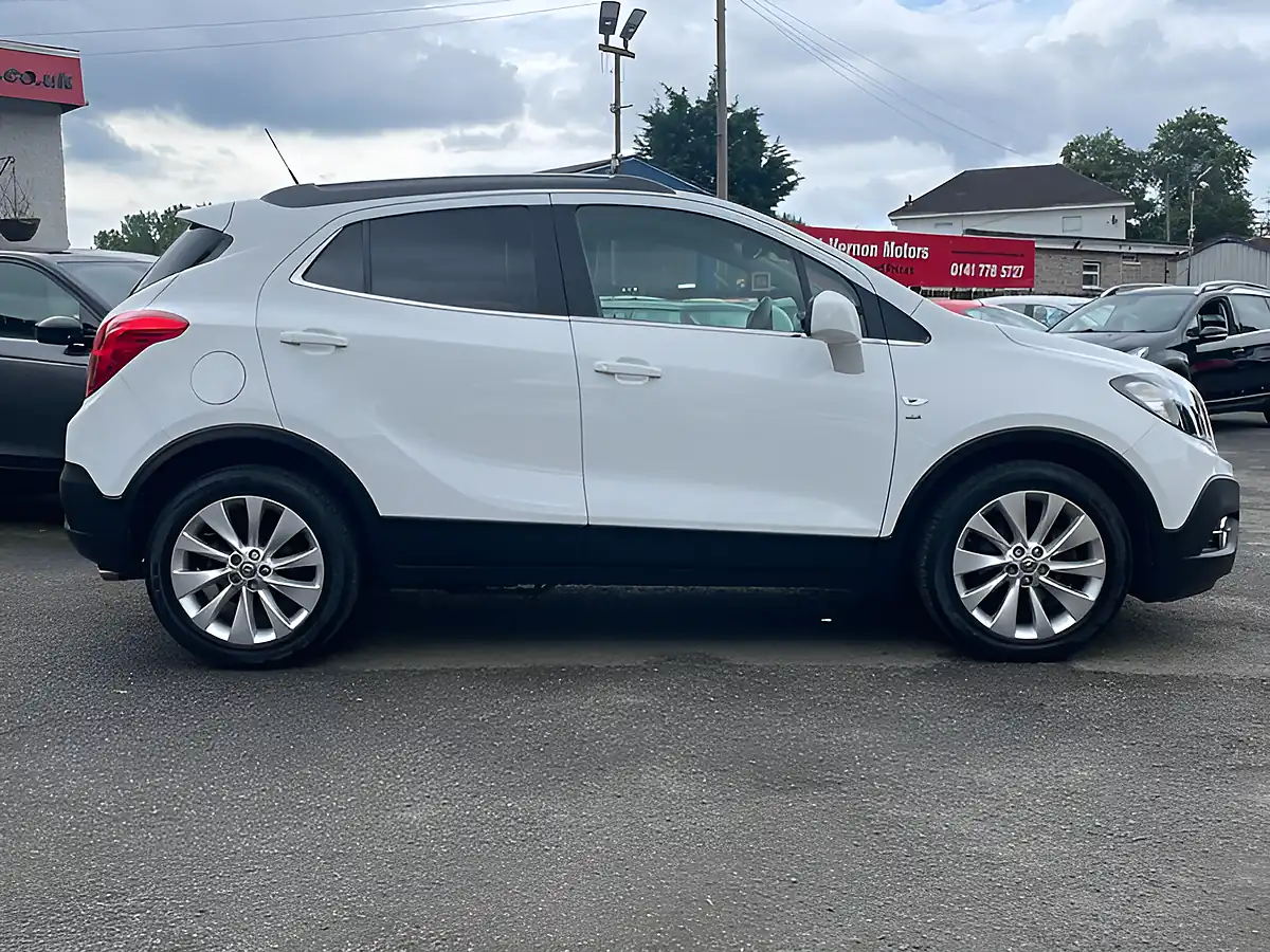 Used 2015 Vauxhall Mokka Se White - Interior and Exterior details 7