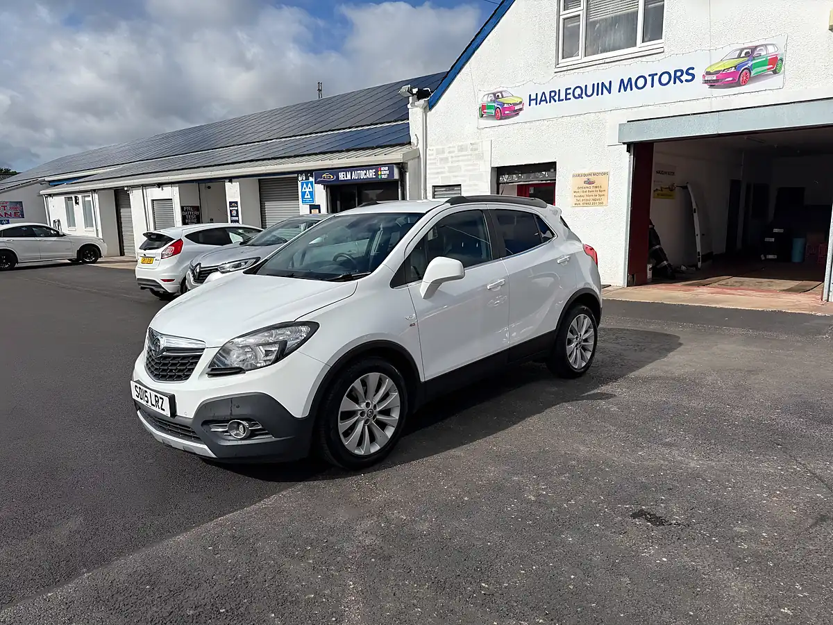 Used 2015 Vauxhall Mokka Se White - Front View