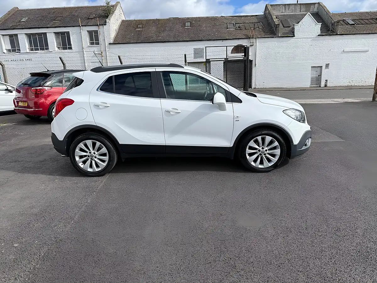Used 2015 Vauxhall Mokka Se White - Interior and Exterior details 4