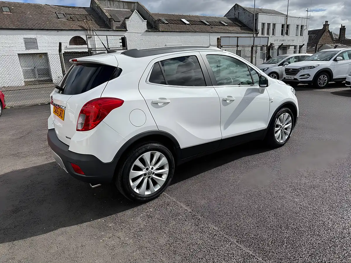 Used 2015 Vauxhall Mokka Se White - Interior and Exterior details 5
