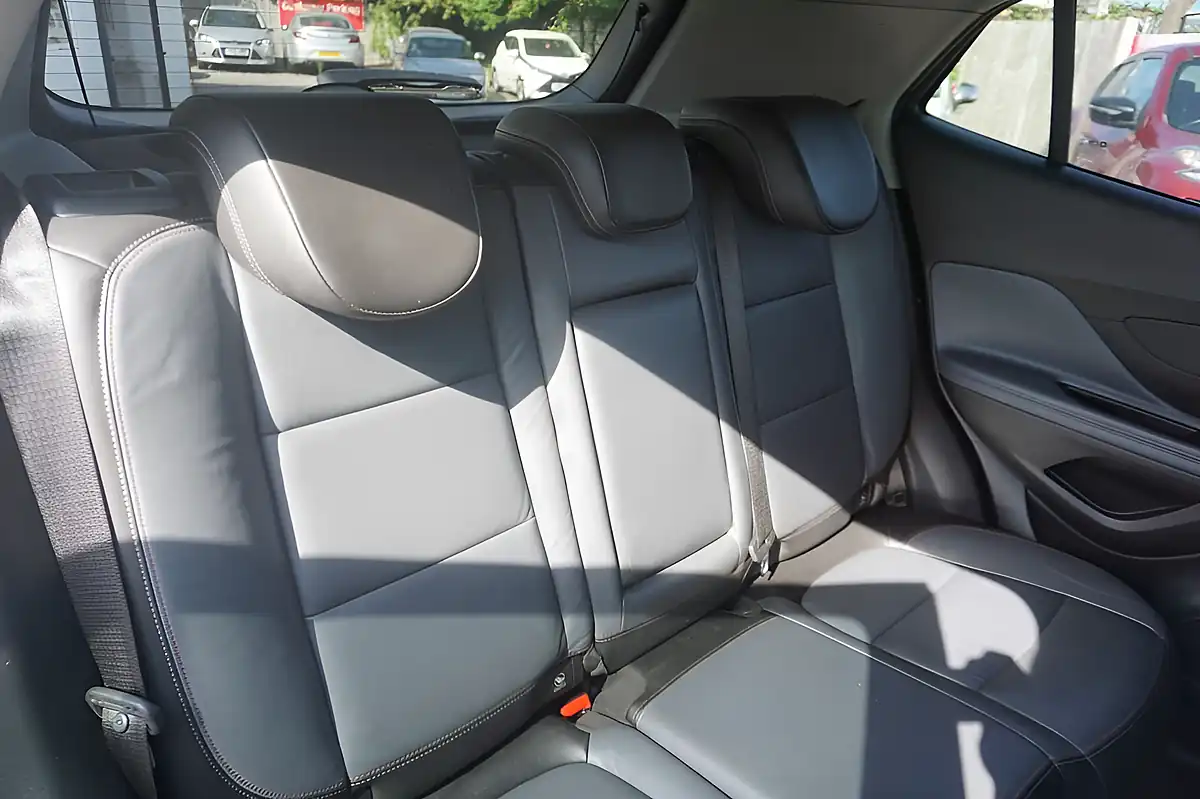 Used 2015 Vauxhall Mokka Se White - Interior and Exterior details 12