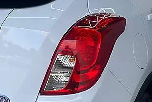 Used 2015 Vauxhall Mokka Se White - Interior and Exterior details 11