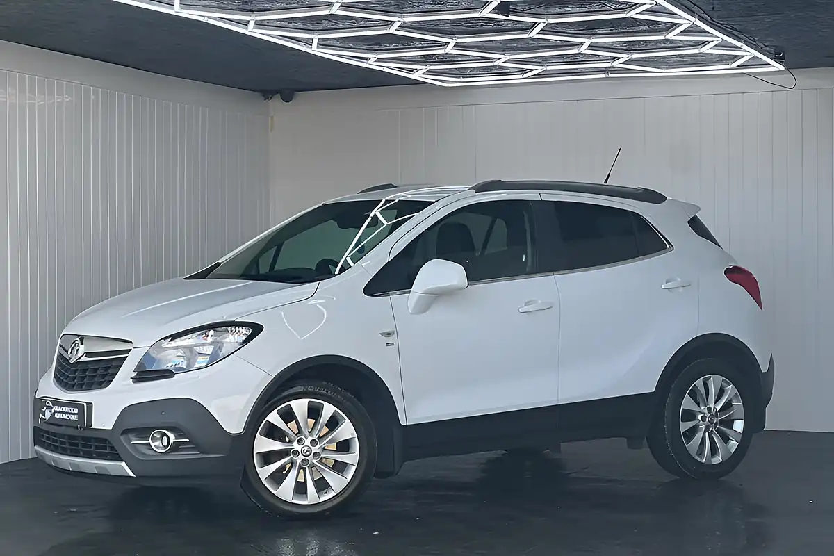 Used 2015 Vauxhall Mokka Se White - Interior and Exterior details 6