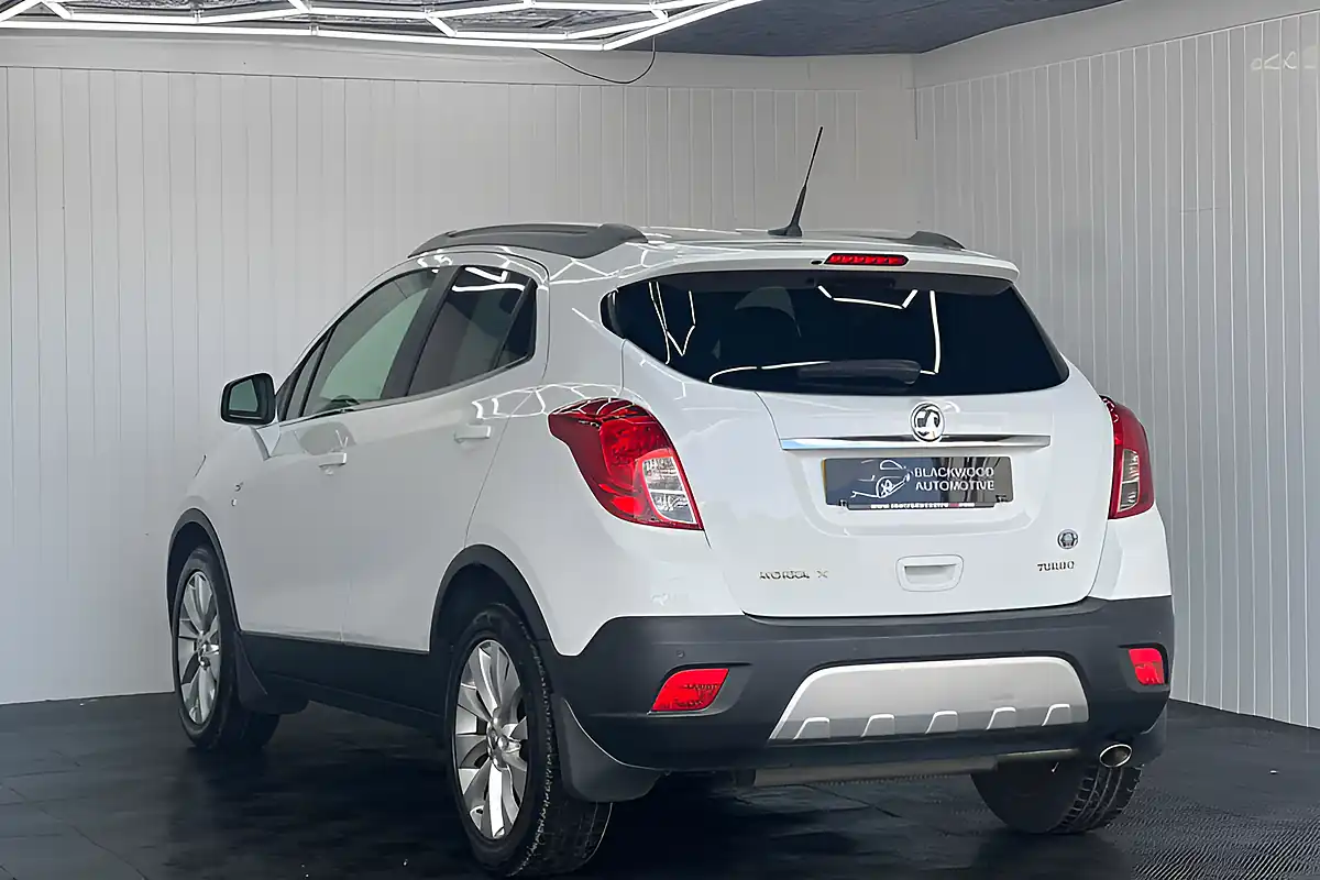 Used 2015 Vauxhall Mokka Se White - Interior and Exterior details 9