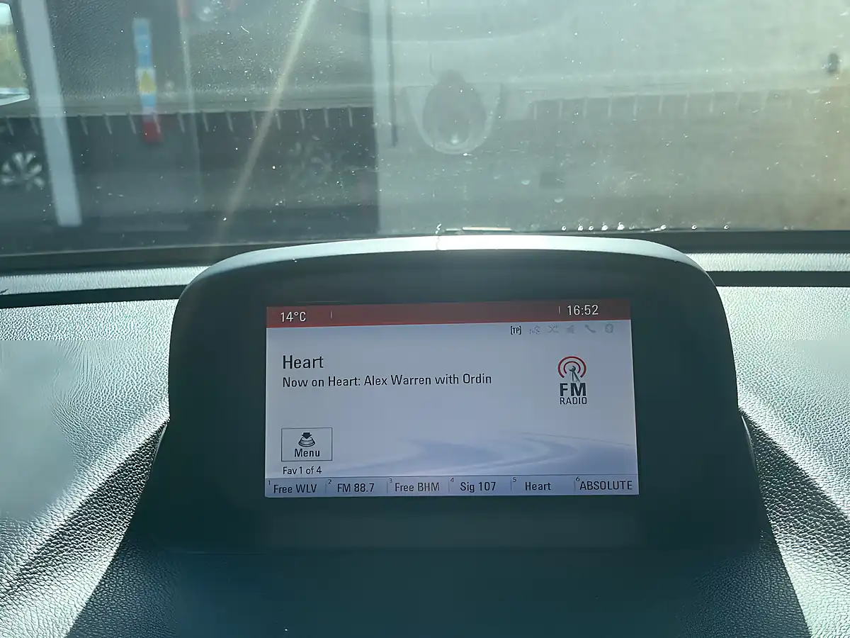 Used 2015 Vauxhall Mokka Tech Line Black - Interior and Exterior details 8