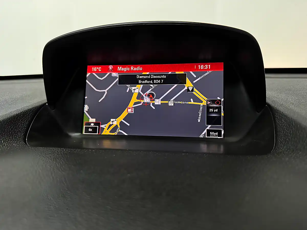 Used 2015 Vauxhall Mokka Tech Line Carbon Flash - Interior and Exterior details 11