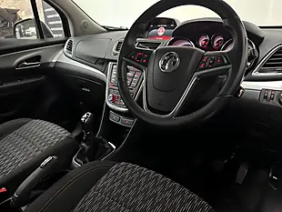 Used 2015 Vauxhall Mokka Tech Line Carbon Flash - Interior and Exterior details 3