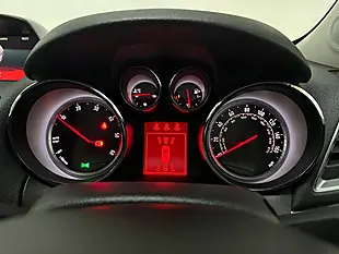 Used 2015 Vauxhall Mokka Tech Line Carbon Flash - Interior and Exterior details 9