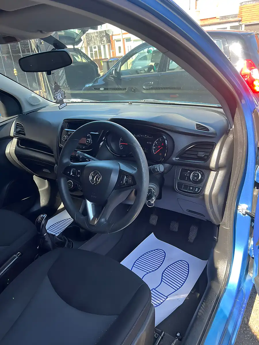 Used 2015 Vauxhall Viva Electric Metallic Blue - Interior and Exterior details 8