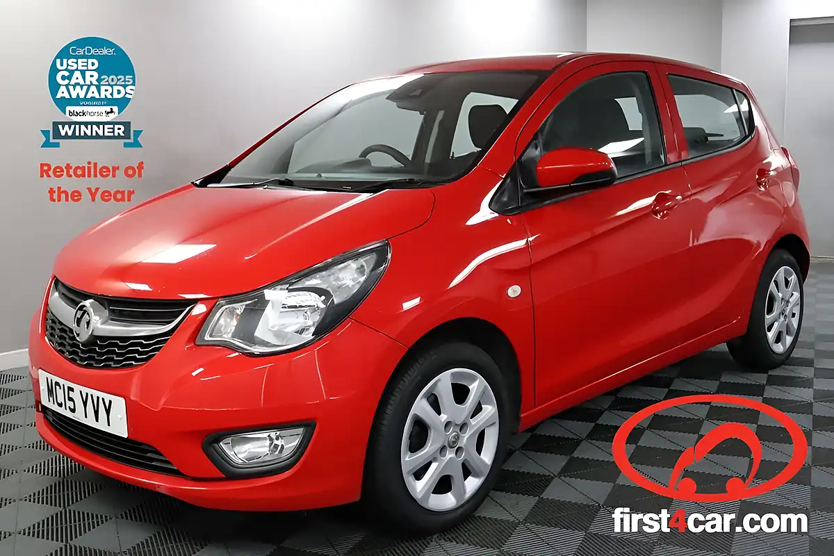 Used 2015 Vauxhall Viva Se Ac Red - Front View