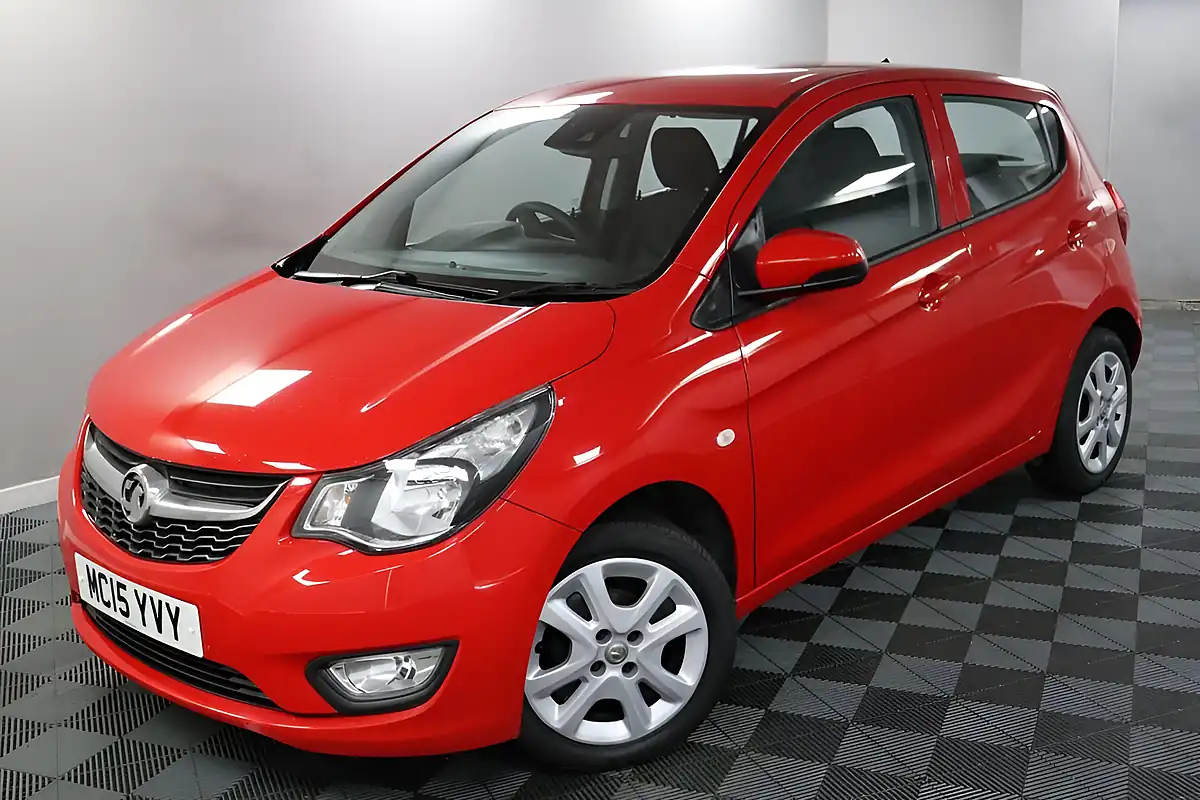 Used 2015 Vauxhall Viva Se Ac Red - Interior and Exterior details 18