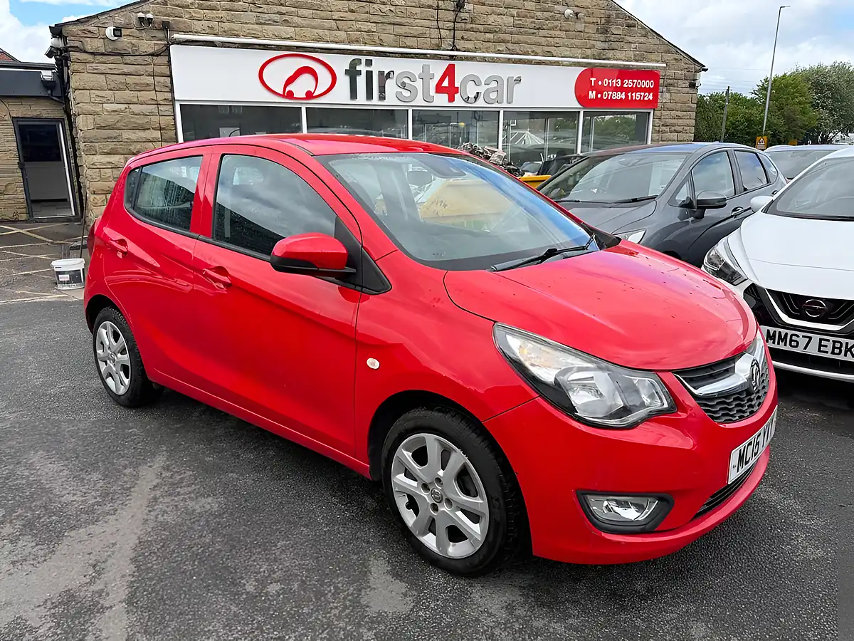 Used 2015 Vauxhall Viva Se Ac Red - Interior and Exterior details 3