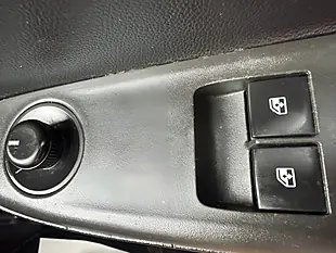 Used 2015 Vauxhall Viva Se Black - Interior and Exterior details 19