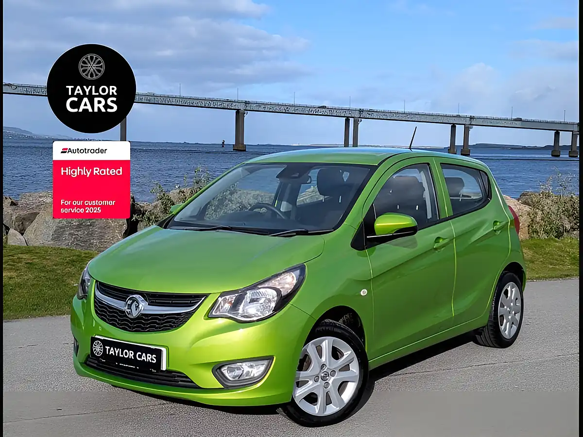 Used 2015 Vauxhall Viva Se Green - Front View